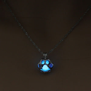 Shop Divine Paw Necklace - Euloom